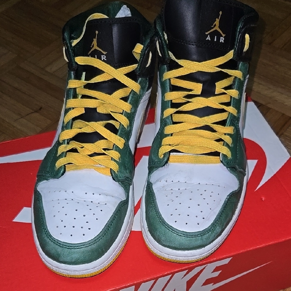 Nike Air Jordan High Tops - Green and Yellow